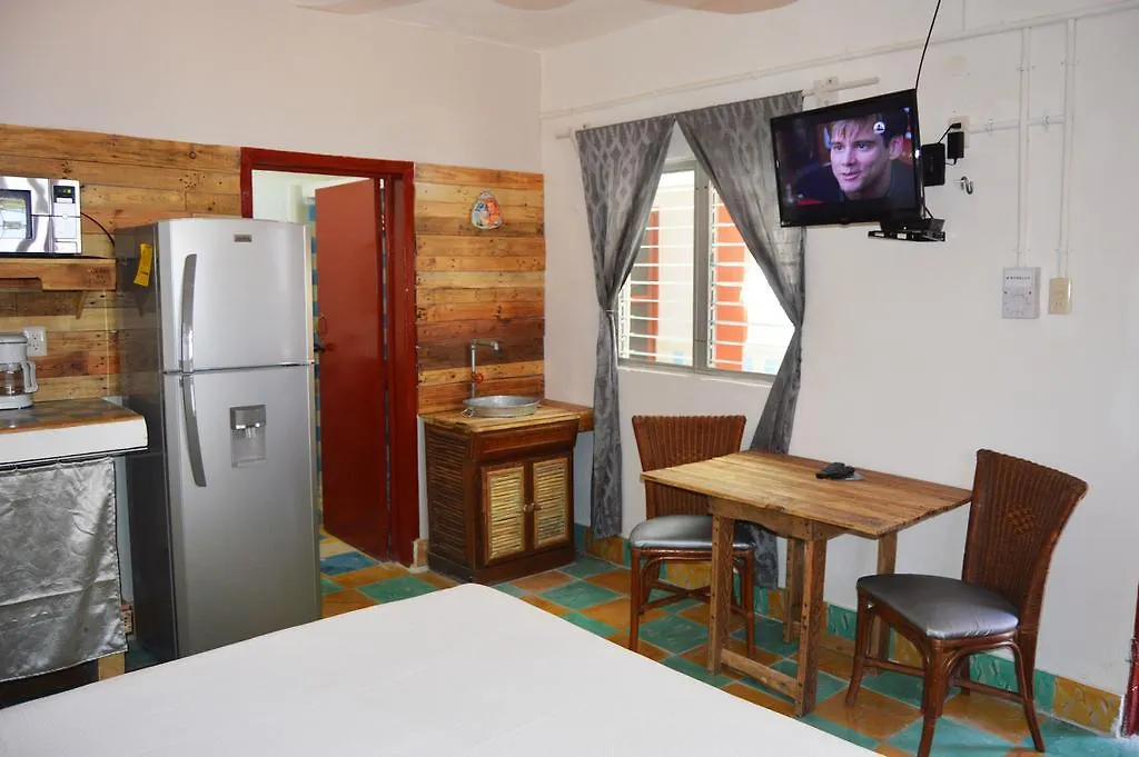 פוארטו מורלוס Casona Roja Suite